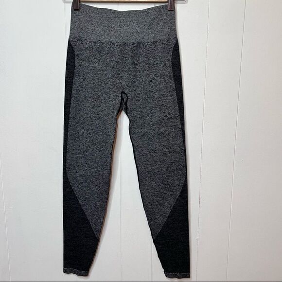 Love PINK Victorias Secret Seamless Leggings Gray Charcoal Size Small - Picture 2 of 7